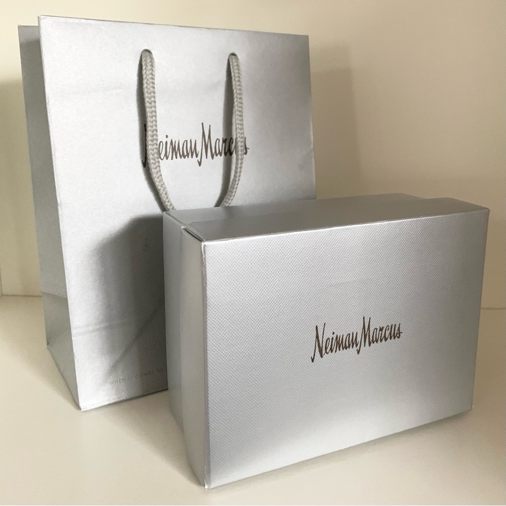Neiman marcus box and bag gift set